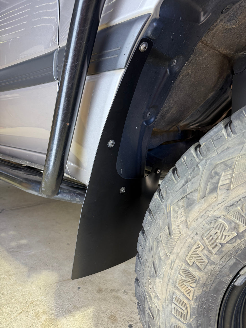 HDPE Front Mud Guards 105 Series Landcruiser