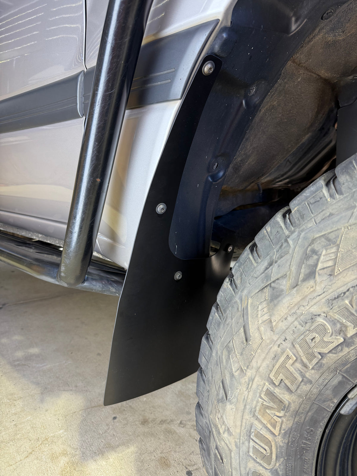 HDPE Front Mud Guards 105 Series Landcruiser