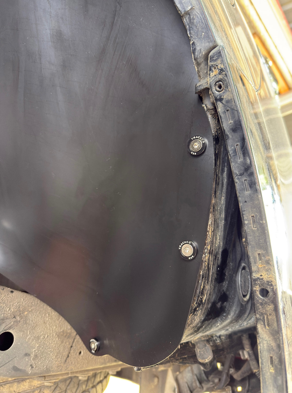 HDPE Rear Wheel Arch Guard 150/120 Prado
