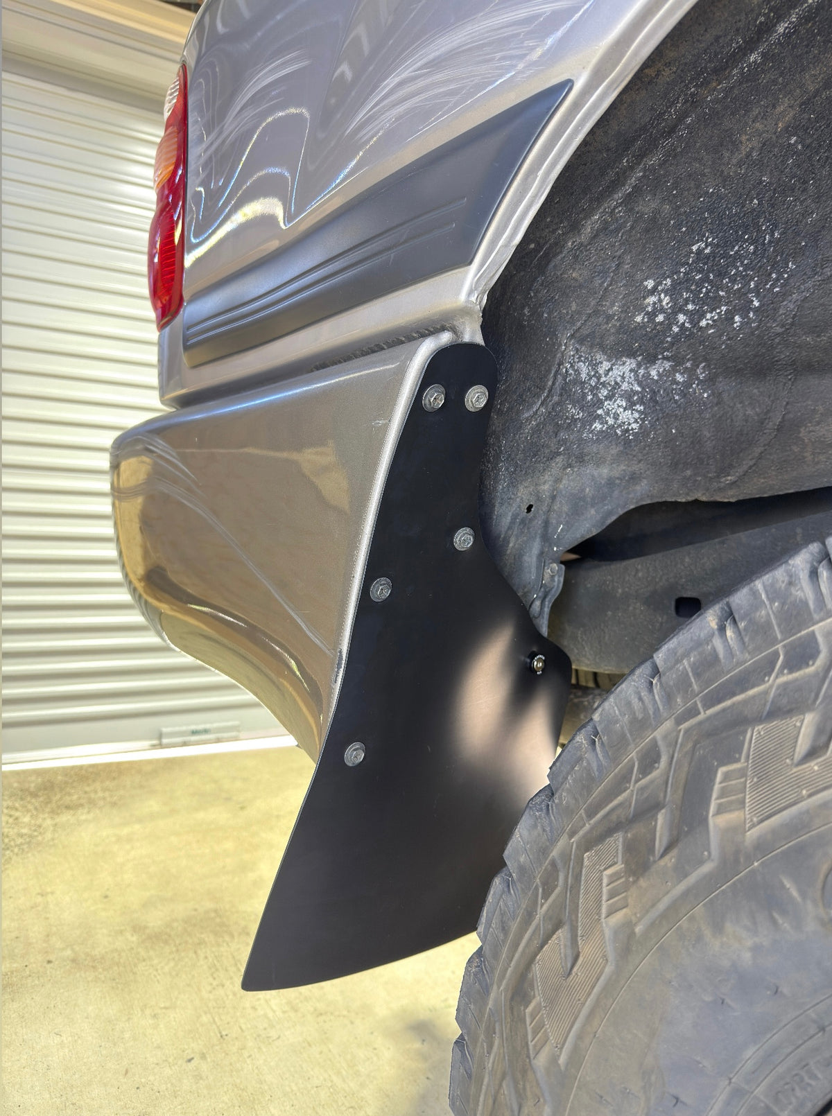 HDPE Rear Mud Guards 105 Series Landcruiser