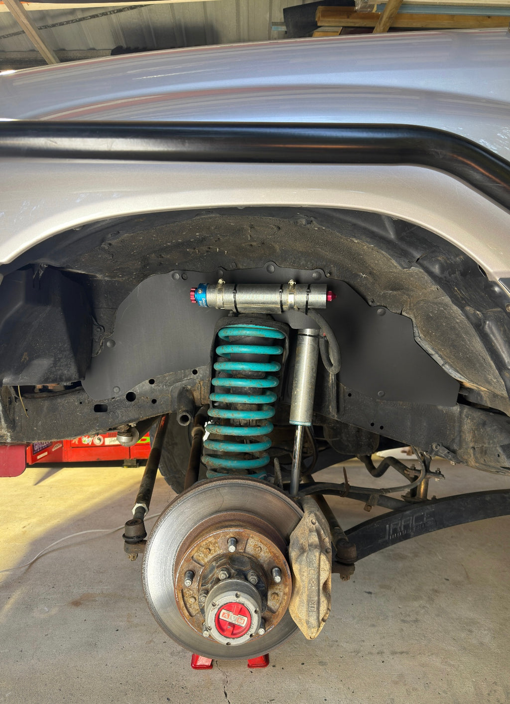 Toyota 105 Series LandCruiser Heavy Duty Inner Guards | Pair