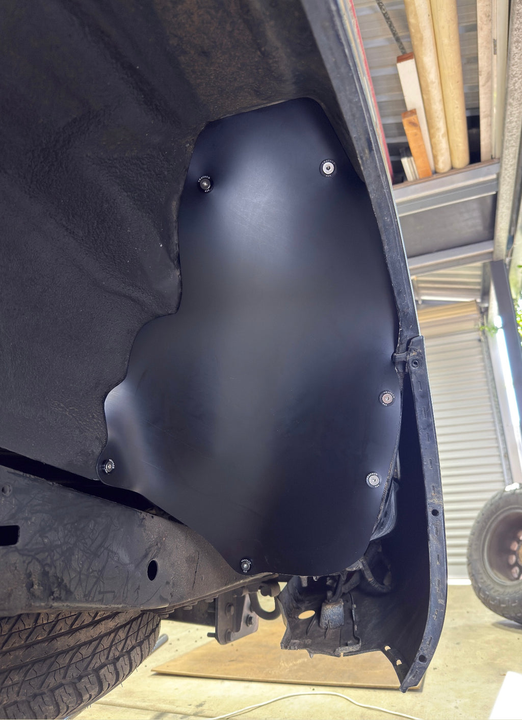 HDPE Rear Wheel Arch Guard 150/120 Prado