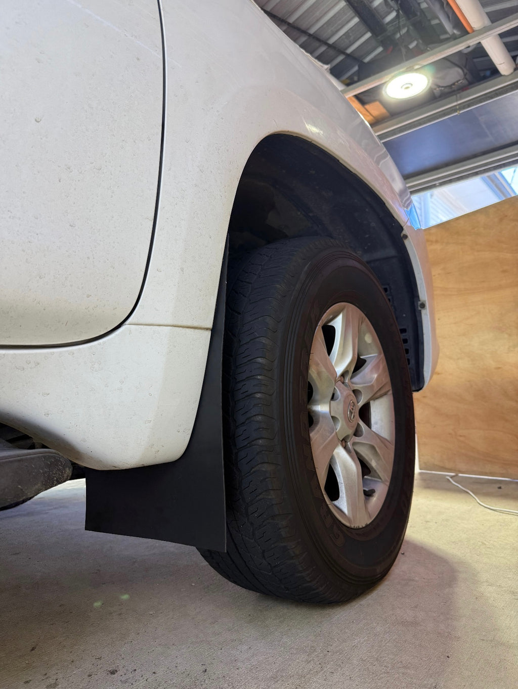 HDPE Front Mud Guards 150/120 Prado