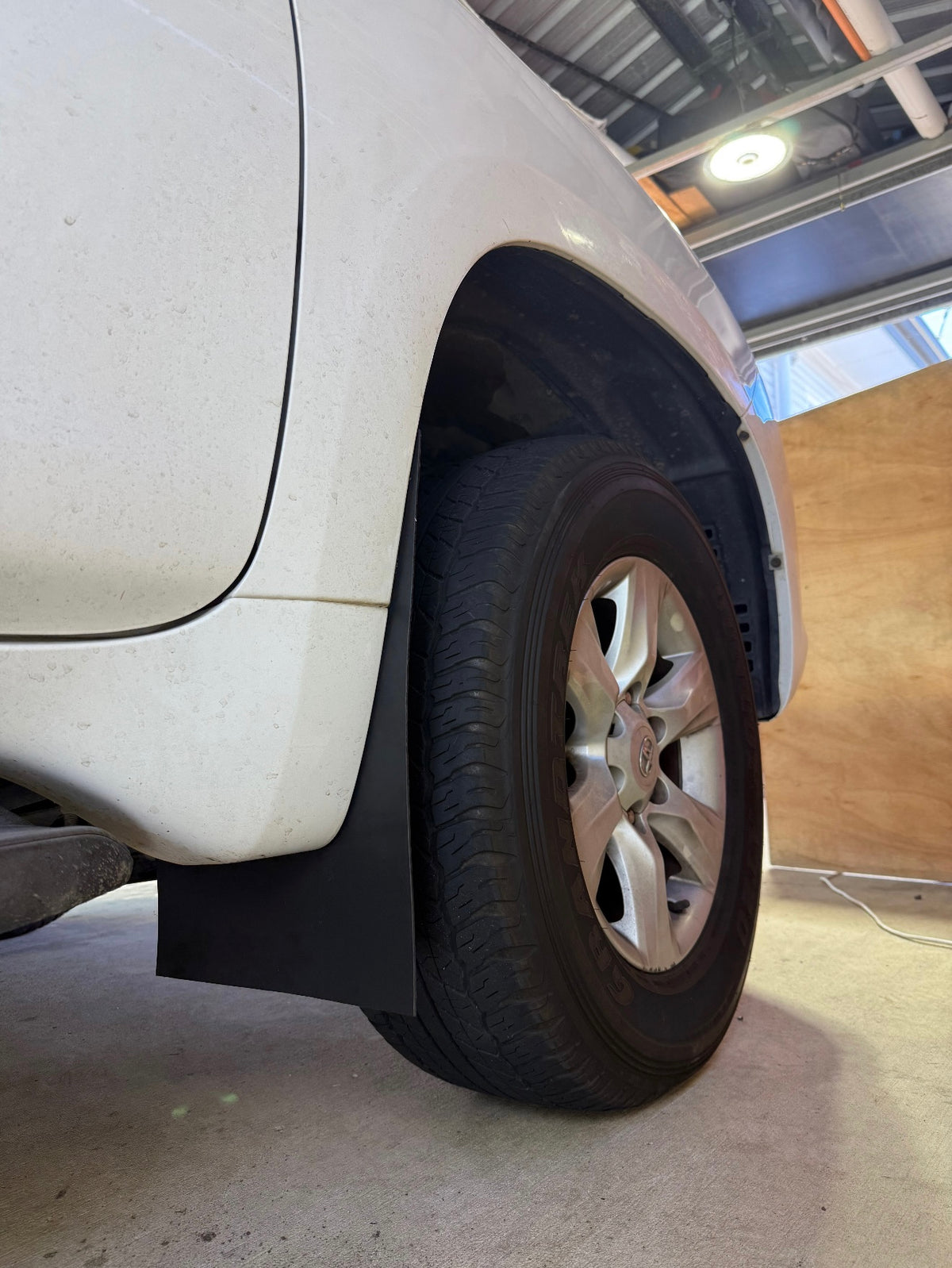 HDPE Front Mud Guards 150/120 Prado