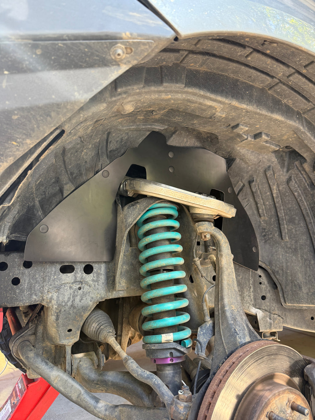 NP300 Nissan Navara (D23) Heavy Duty Inner Guards | Pair