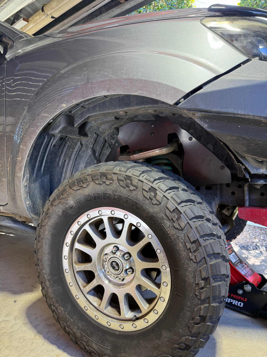 NP300 Nissan Navara (D23) Heavy Duty Inner Guards | Pair